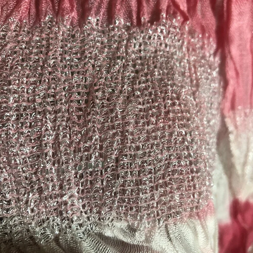 💗 Vintage Pink & White Crinkle Scarf with Silver Metallic Thread | Playful